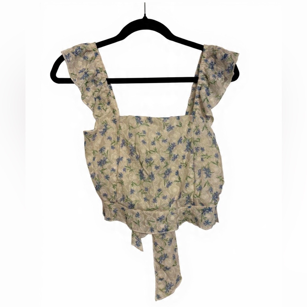 KIRIOUS LOS ANGELES SIZE M IVORY FLORAL RUFFLE SLEEVE OPEN TIE BACK CROP TANK - Picture 2 of 5